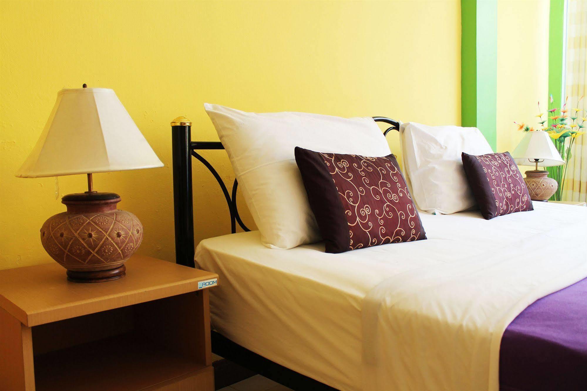 Welcome Marina Jomtien Beach Exterior photo